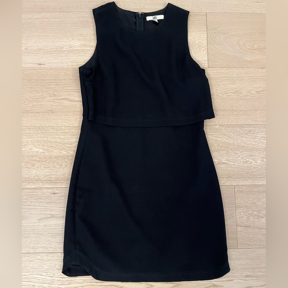 Black Dress, Medium - Picture 1 of 2